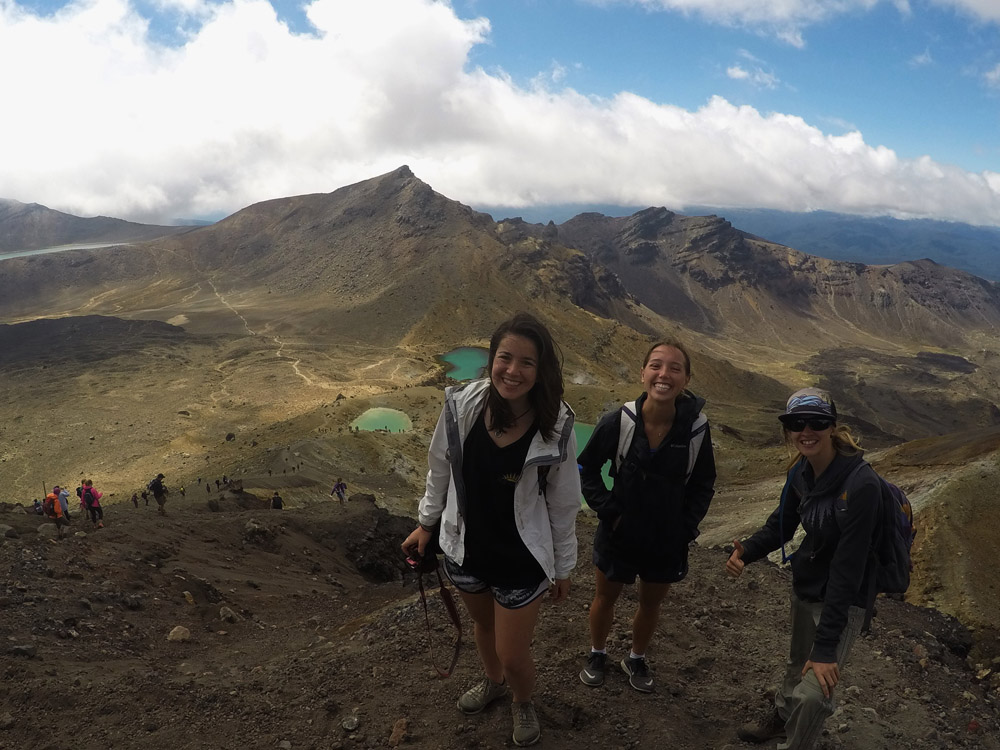 NZ_TongariroHikers.jpg