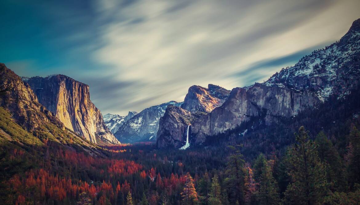 yosemite-valley-2053308_1920.jpg